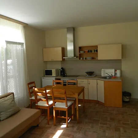 Kolor Apartman *